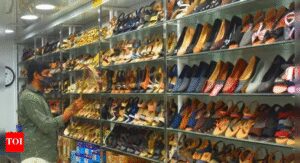 US price lists: Shoemakers take measured steps